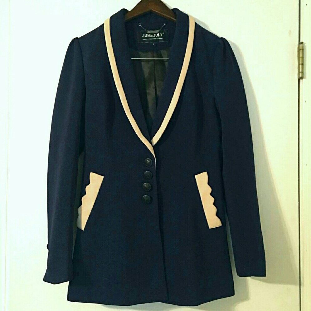 Jum & July Blazer Size L STUNNING